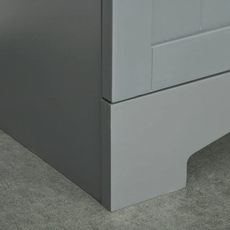 Credenza alta da cucina con vetrine, vano aperto per microonde e ripiani regolabili
