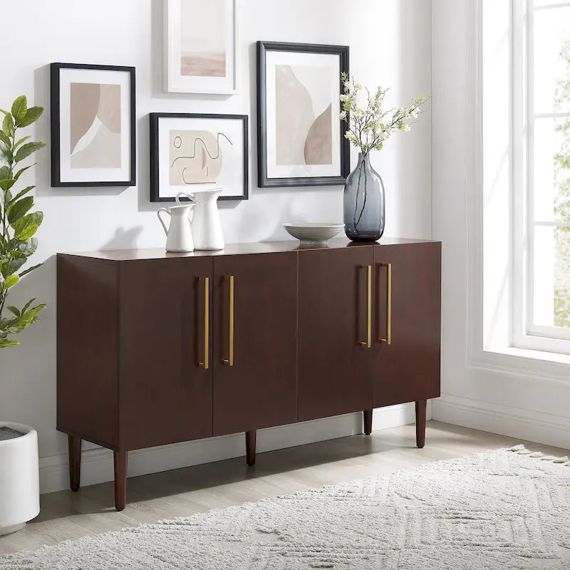 Mid-Century-Modern-Sideboard mit zwei Schrankfächern, verstellbaren Einlegeböden und konischen Beinen