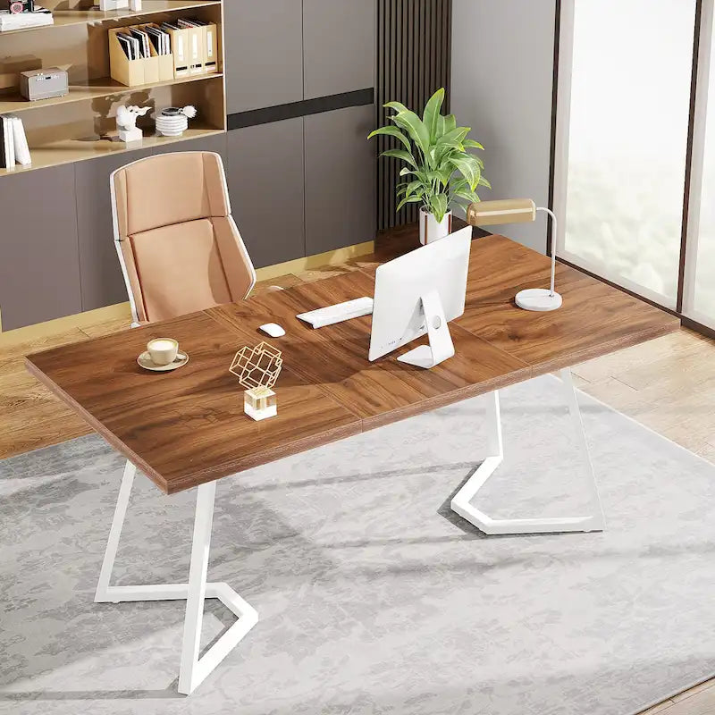 Bureau de 55 pouces avec plateau en faux marbre et cadre en métal doré