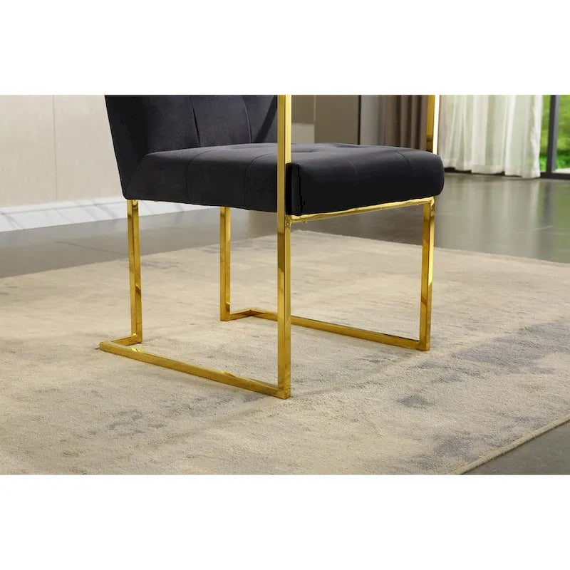 Chaise de salle à manger glamour en velours capitonné avec piètement luge doré en acier inoxydable